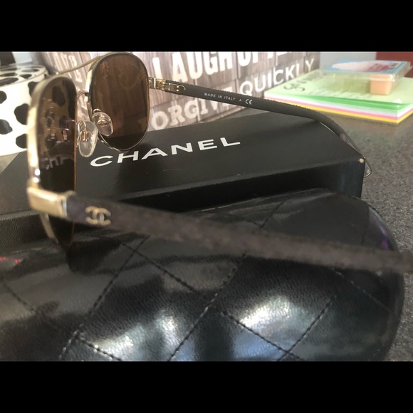 Chanel sunglasses , never worn! main image 5